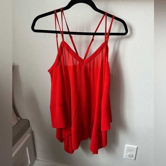 NEW WITH TAGS WOMENS HYFVE TOP SIZE MEDIUM - Picture 1 of 3